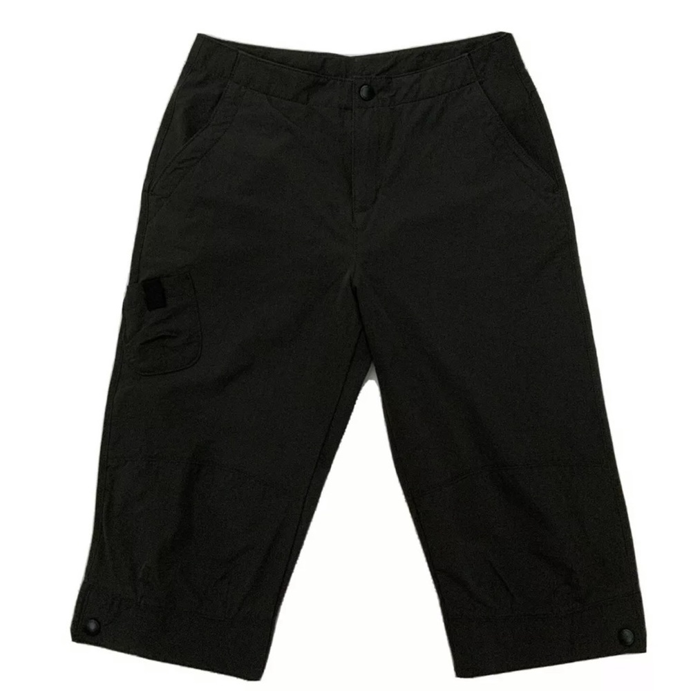 Woolrich Dark Gray Lightweight Capri Crop Pants
Size 6 Nylon Hiking Camp